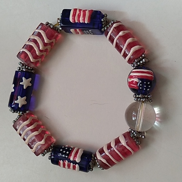 United States Stretch Bracelet - Picture 3 of 4